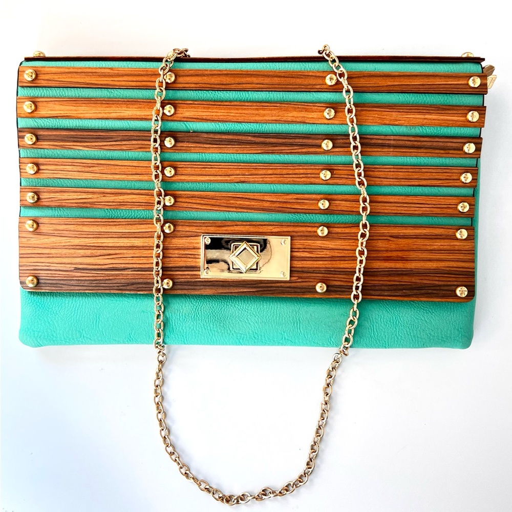 Elegant Teal and Wood-Tone Clutch with Gold Chain